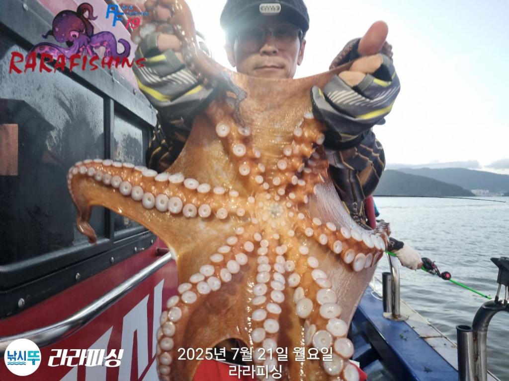 F2730681KO.jpg