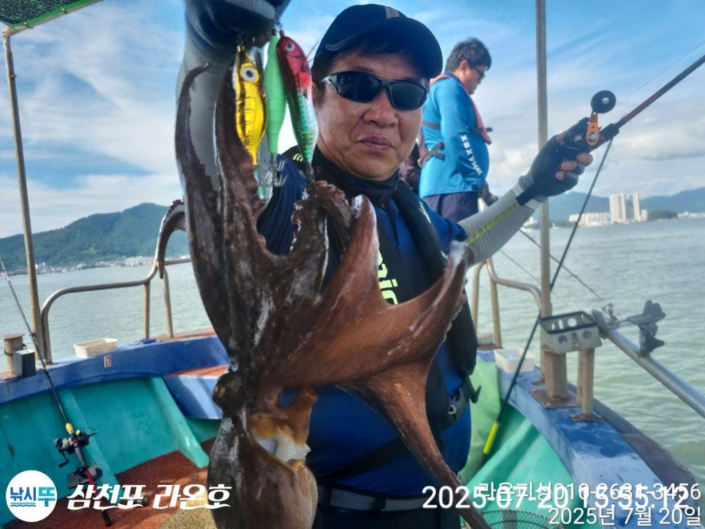F2737360Y0.jpg
