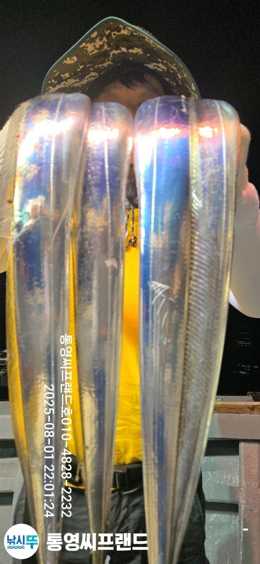 F2737902AW.jpg
