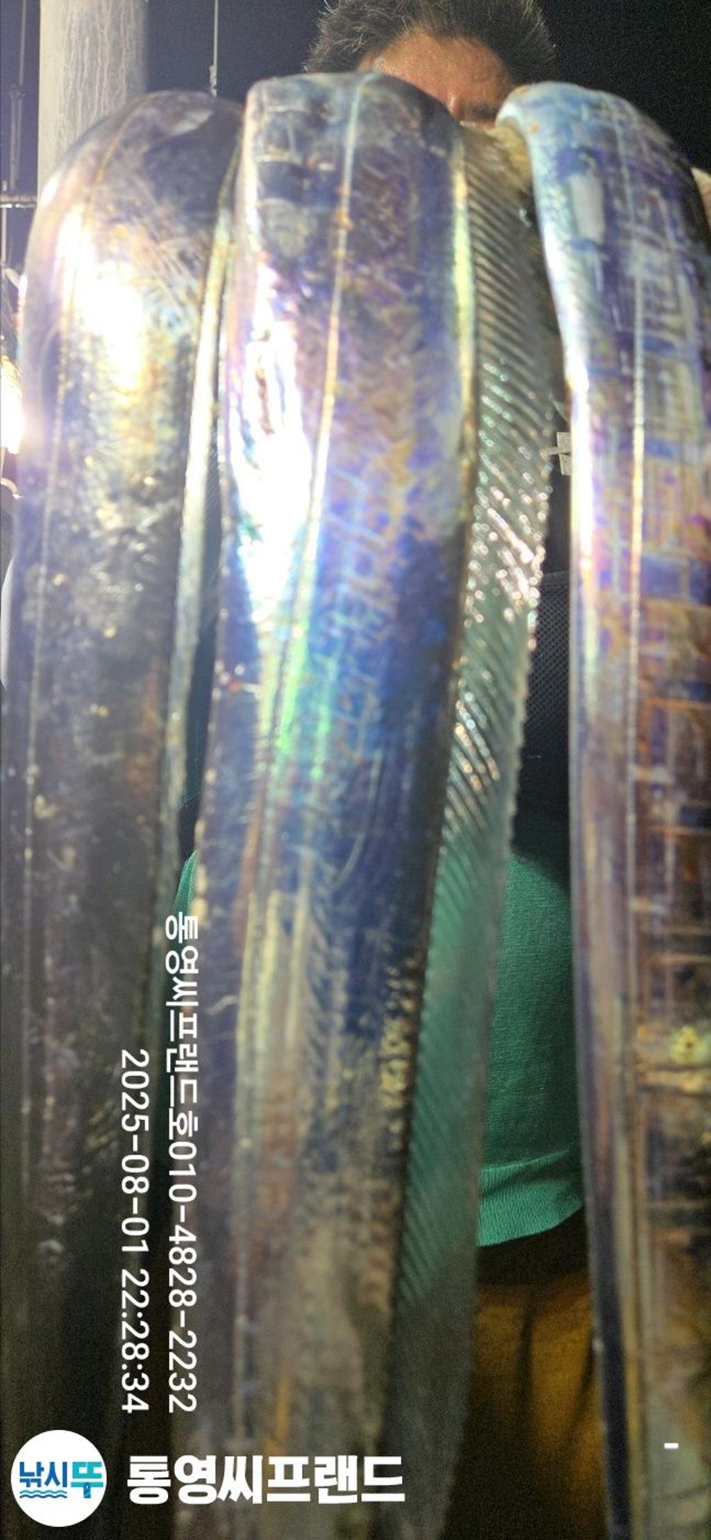 F2737903NJ.jpg