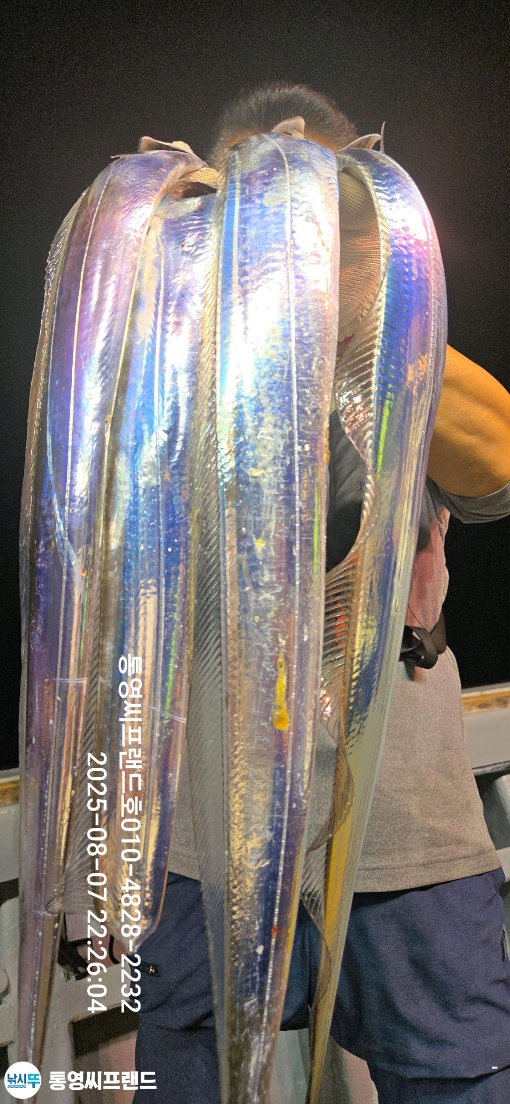 F2744828CC.jpg