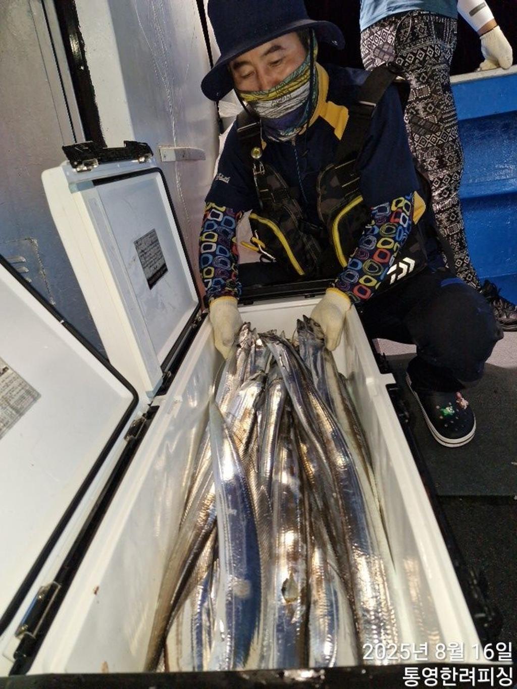 F2749141QX.jpg