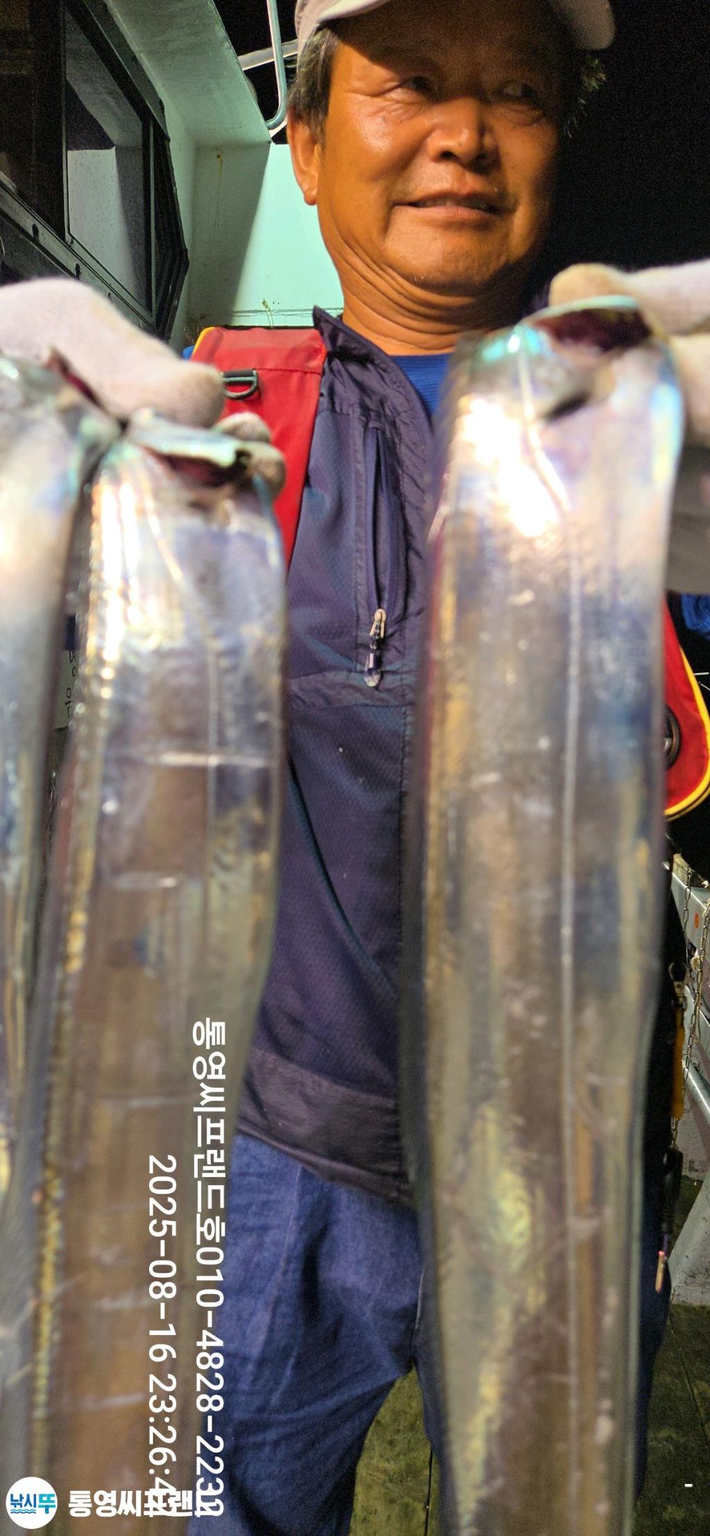 F2751532Y9.jpg
