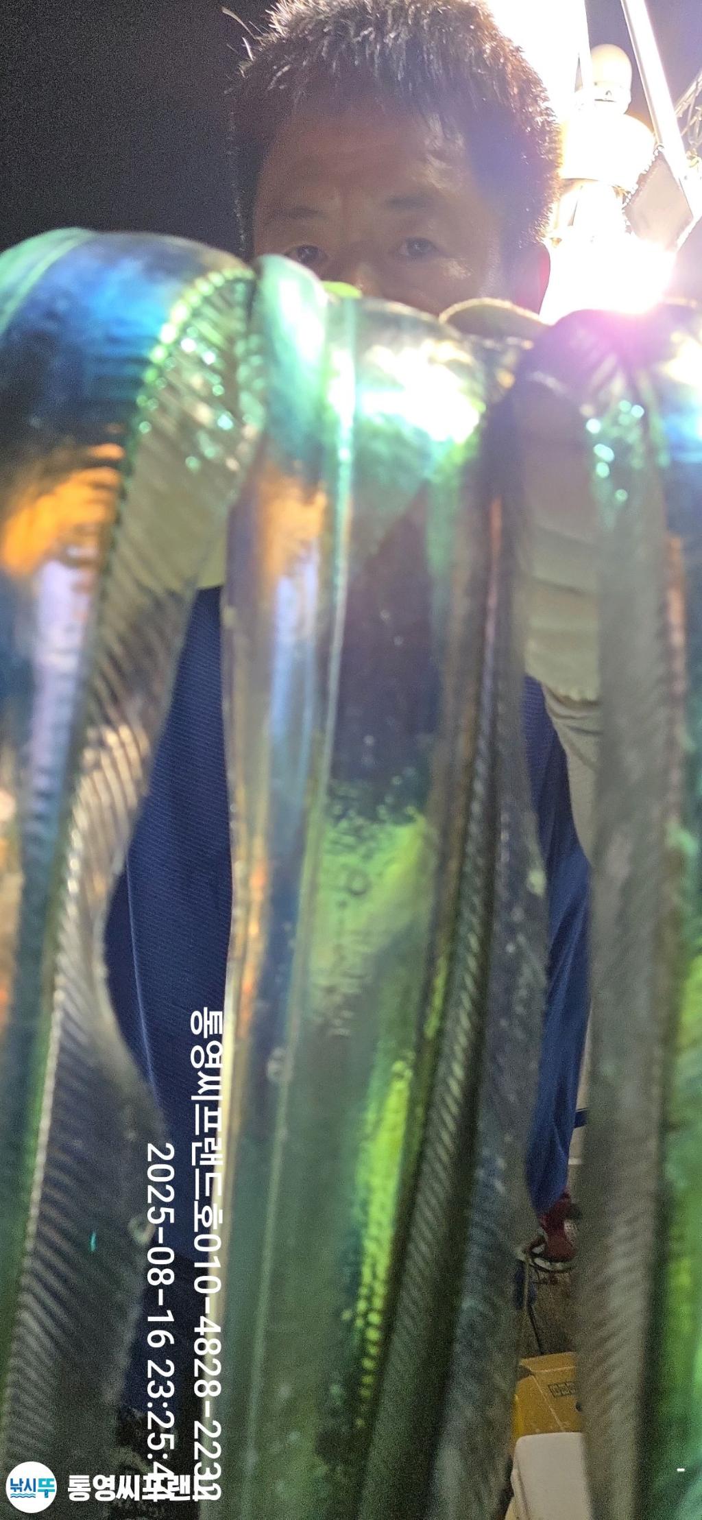 F2751534DI.jpg