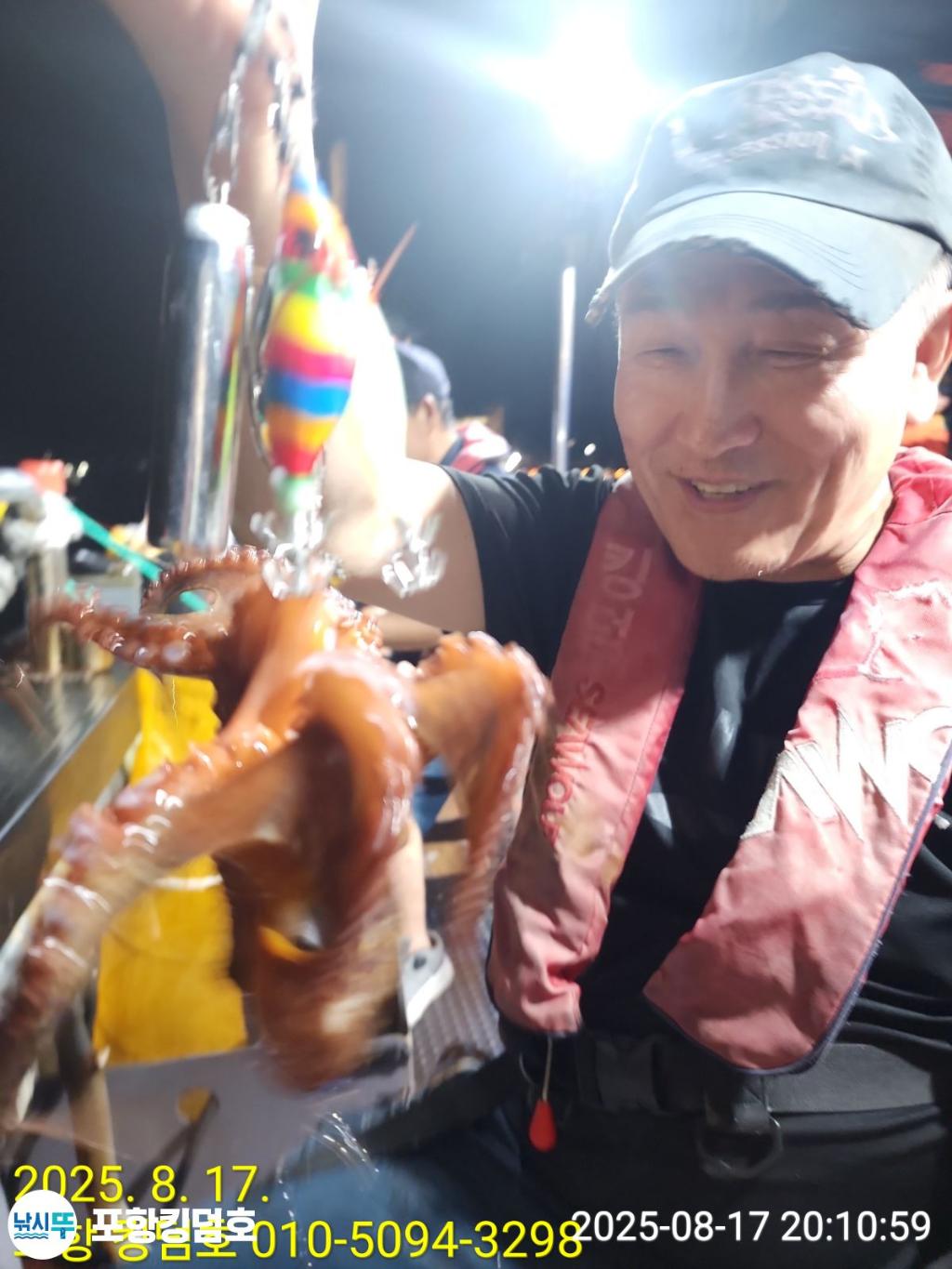 F2751607IL.jpg