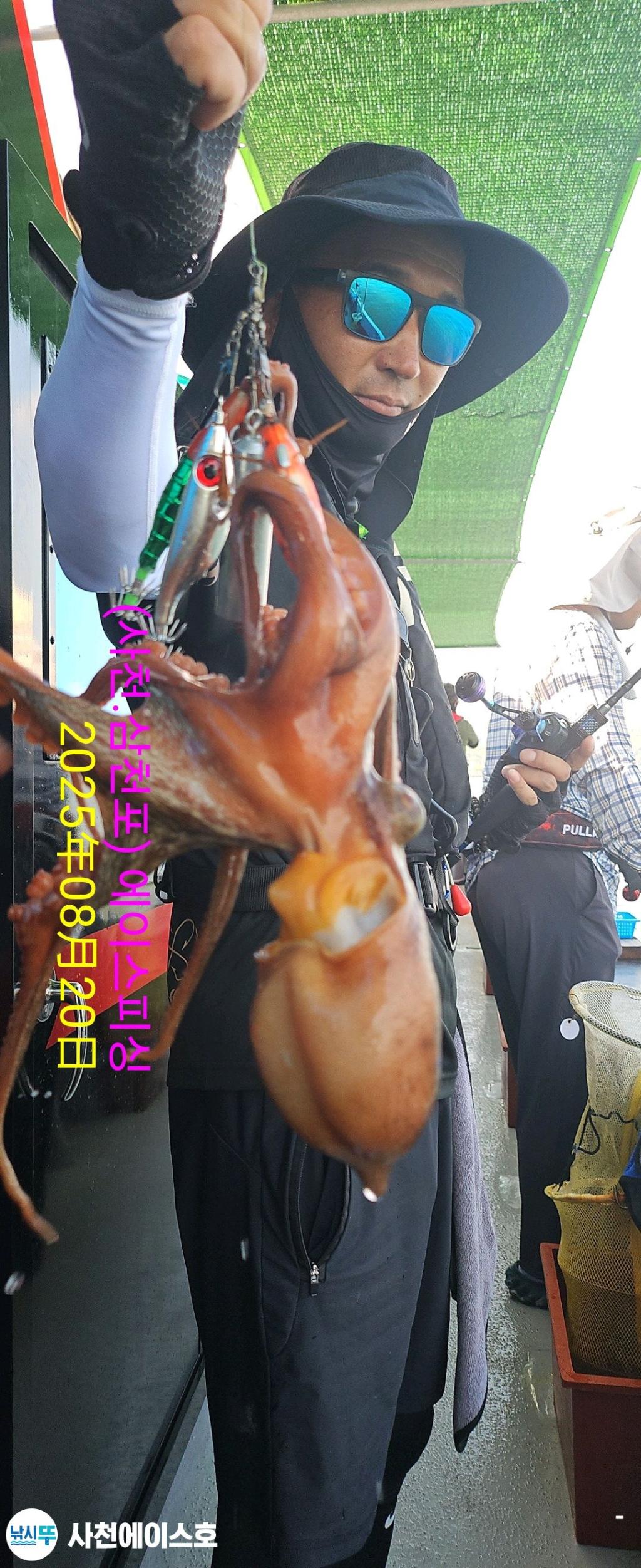 F2754996CR.jpg
