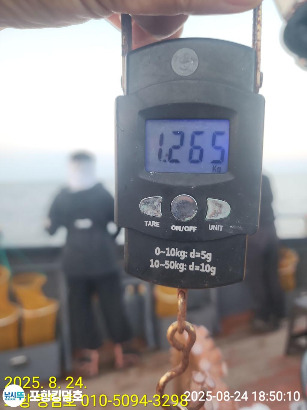 F2760392KK.jpg