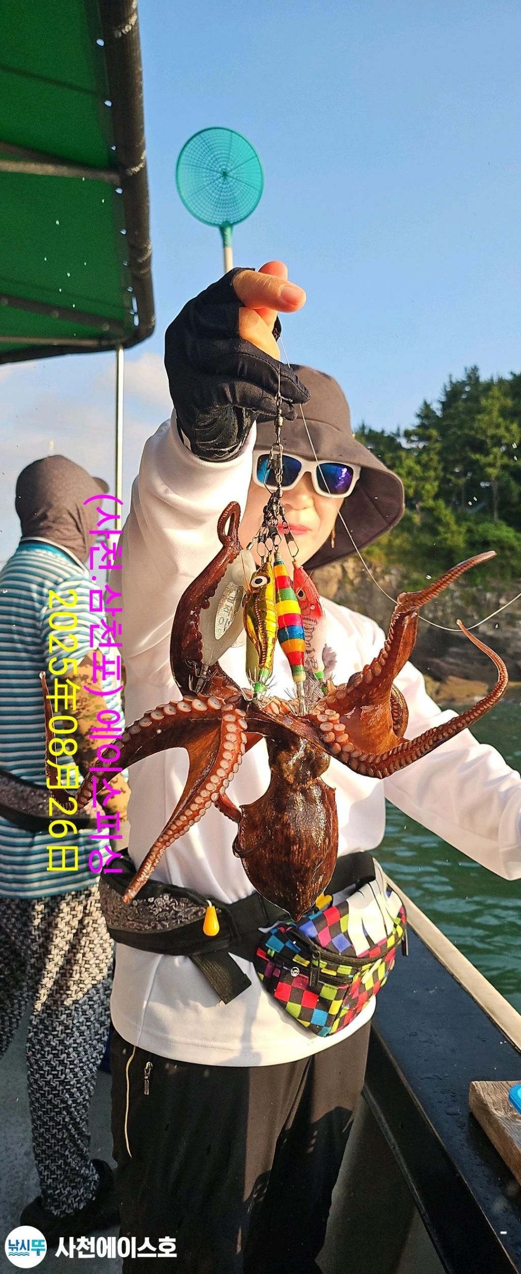 F2762041LD.jpg