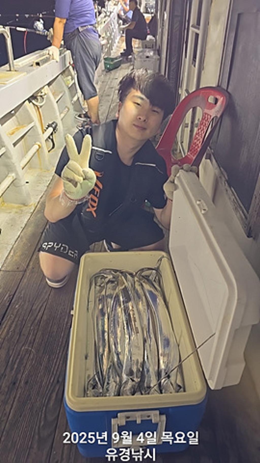 F2770983AZ.jpg