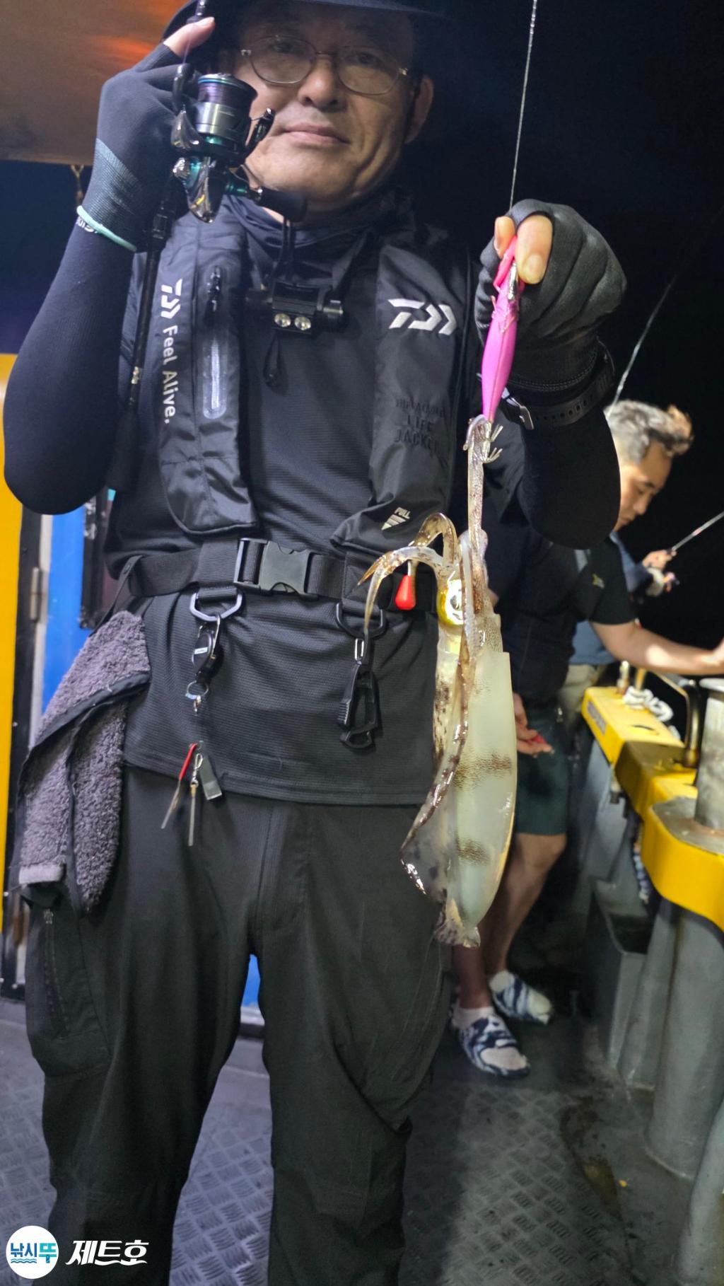 낚시뚜,무늬오징어,영일만항,포항 제트호,낚시뚜6