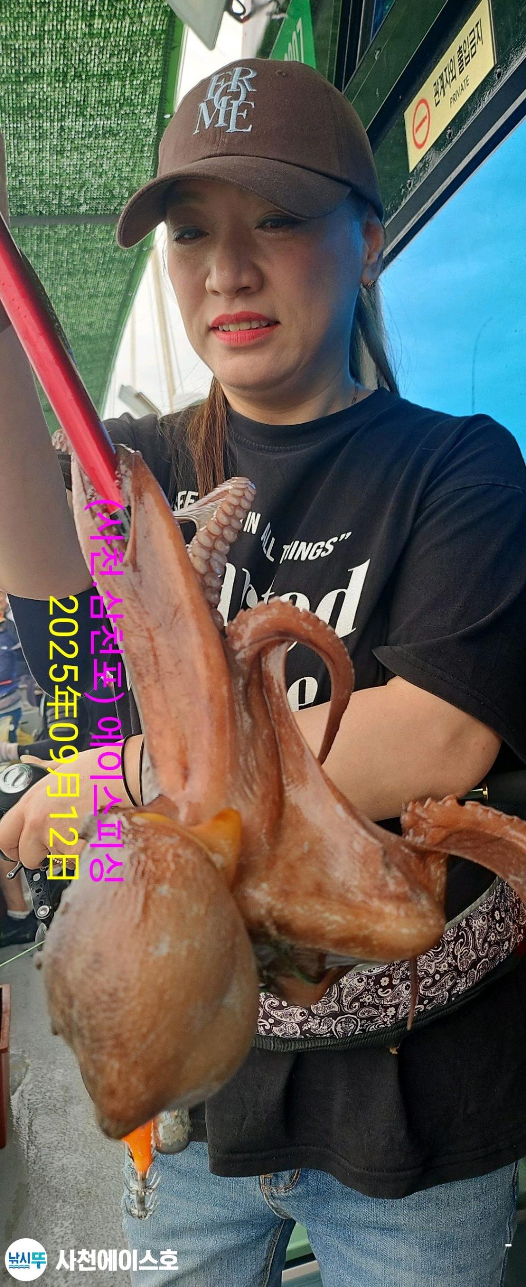 F277565048.jpg