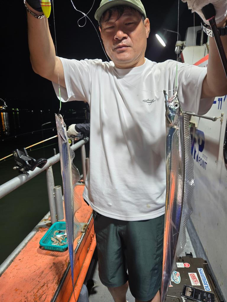 F2776563YB.jpg