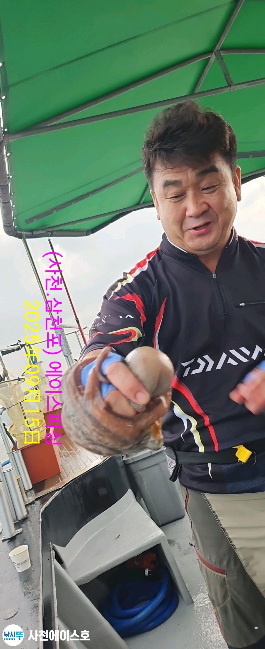 F2777754L1.jpg