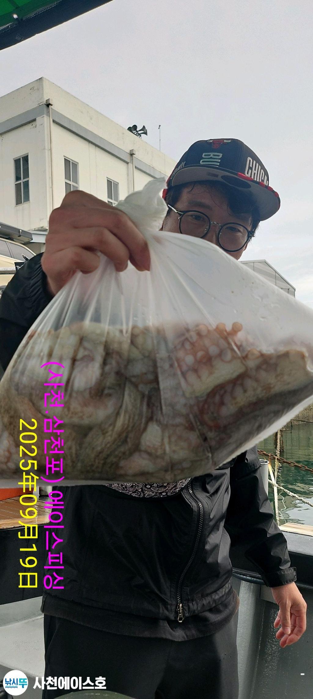 F27804302A.jpg