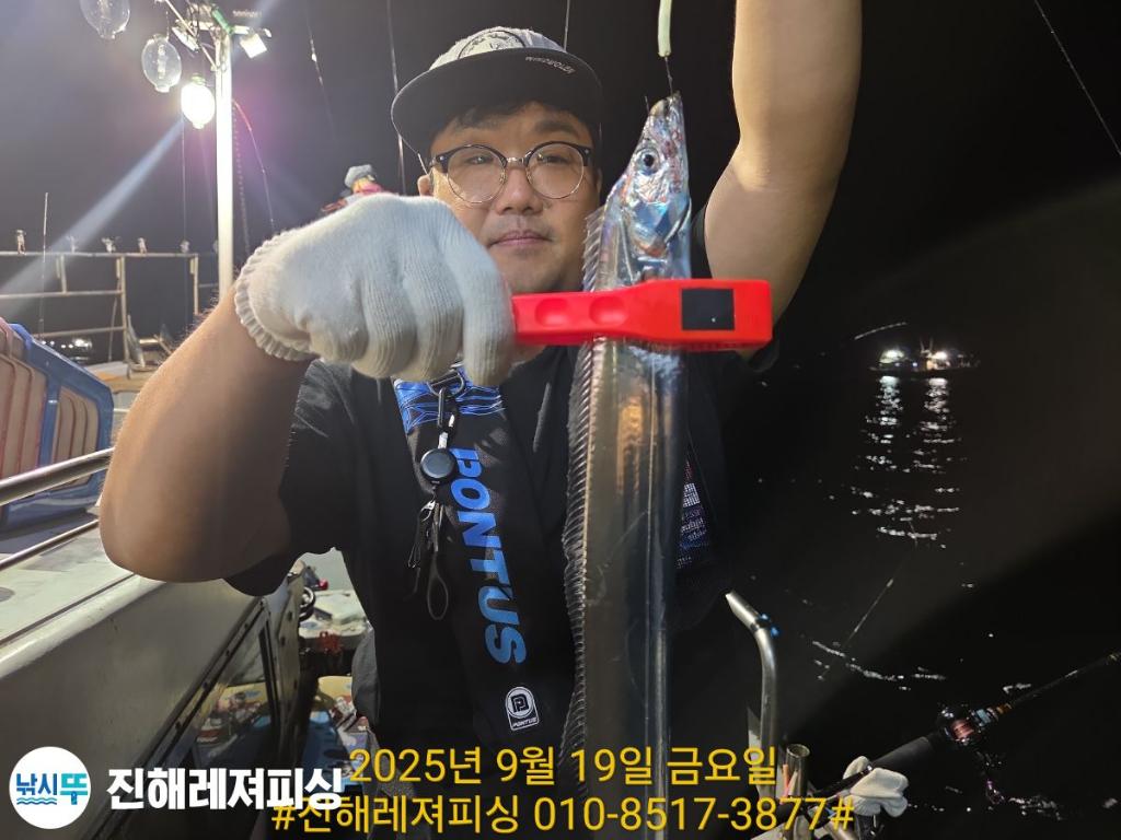 F2780612WU.jpg