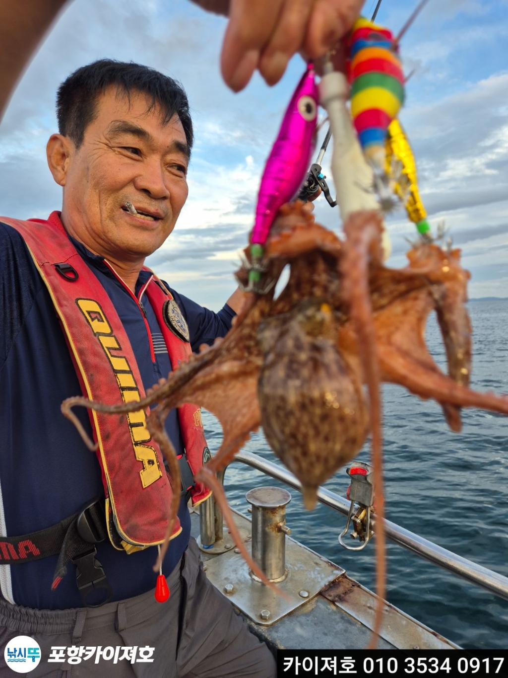 F2783576M0.jpg