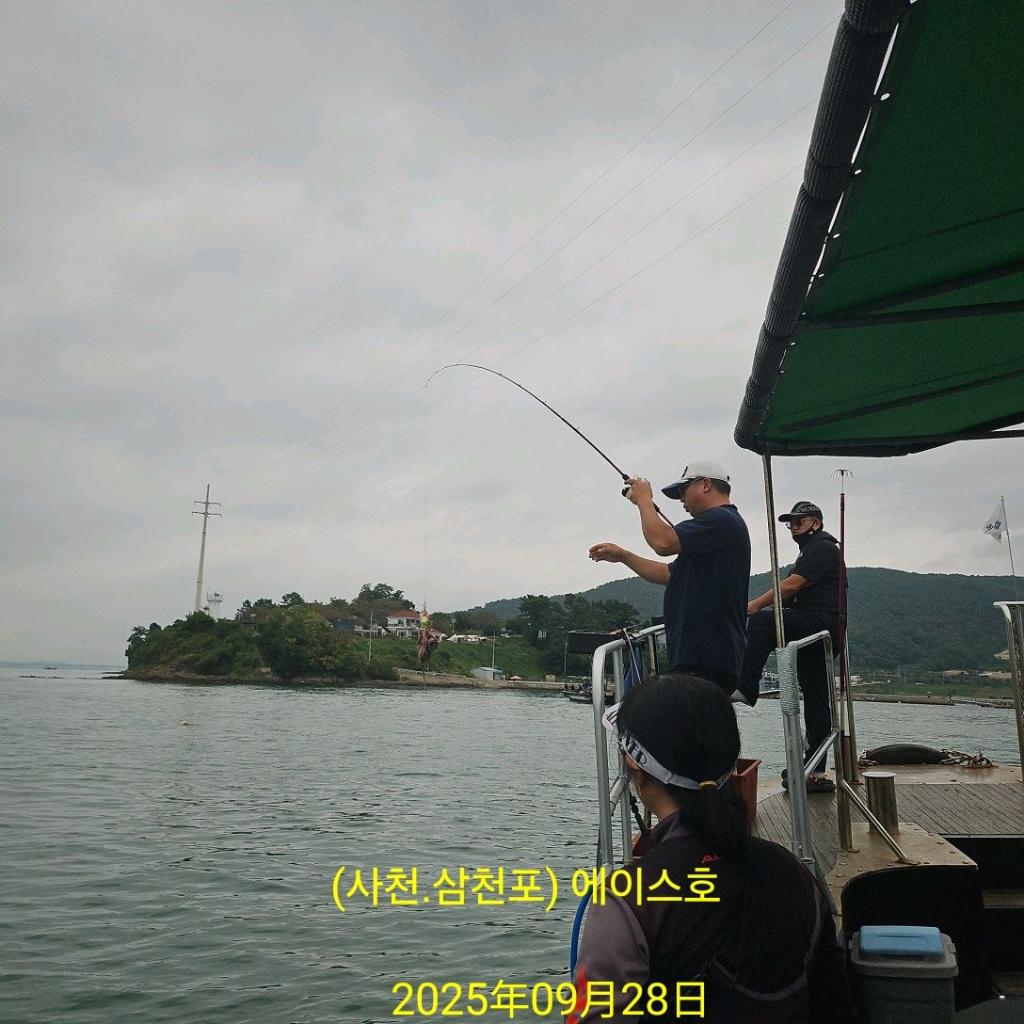 F27859645Y.jpg