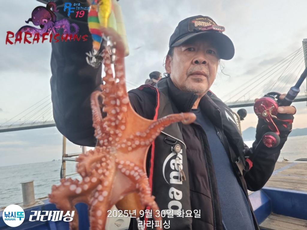 F2789140XF.jpg